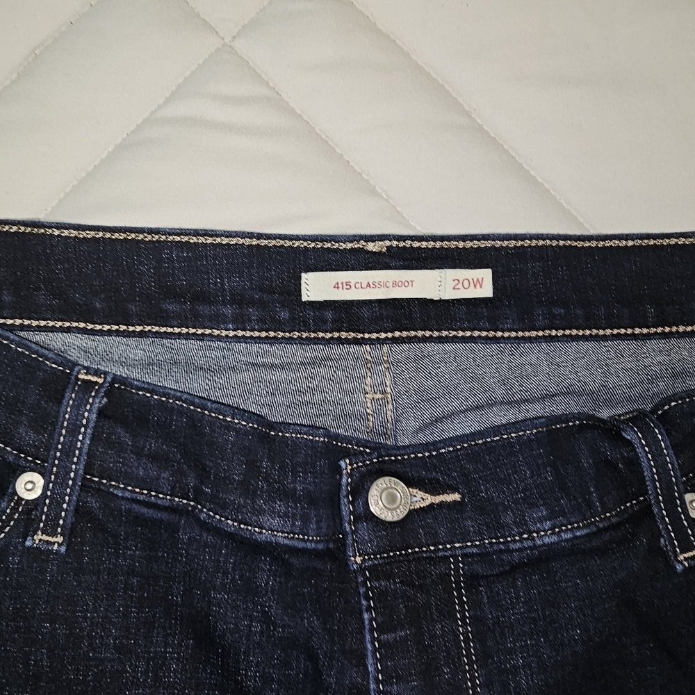 Levi Bootcut - Picture 3 of 4
